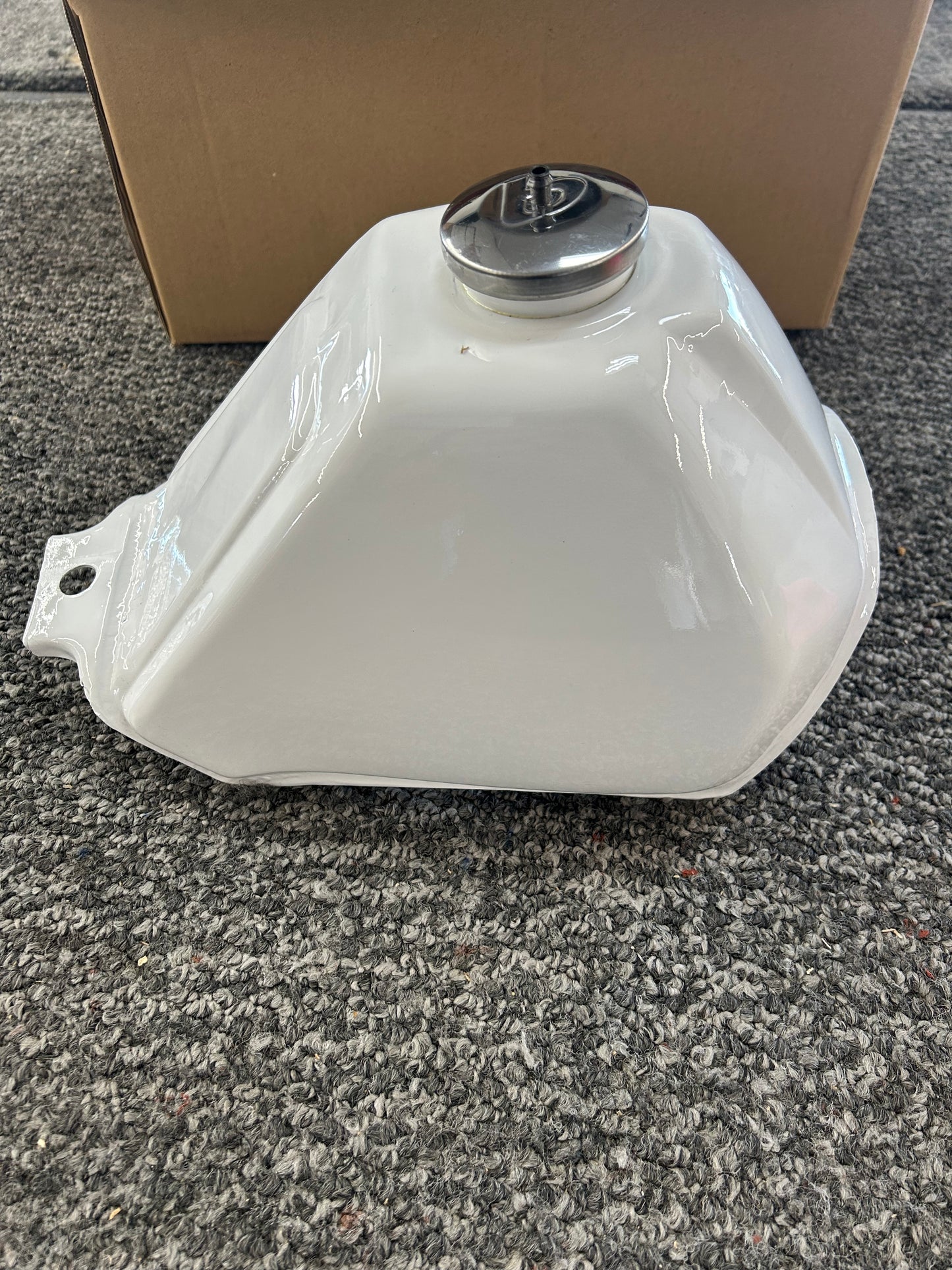 TB Parts 89-99 Z50 white fuel tank