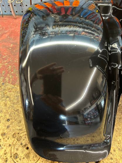 Scratch and dent 78-85 Black rear fender