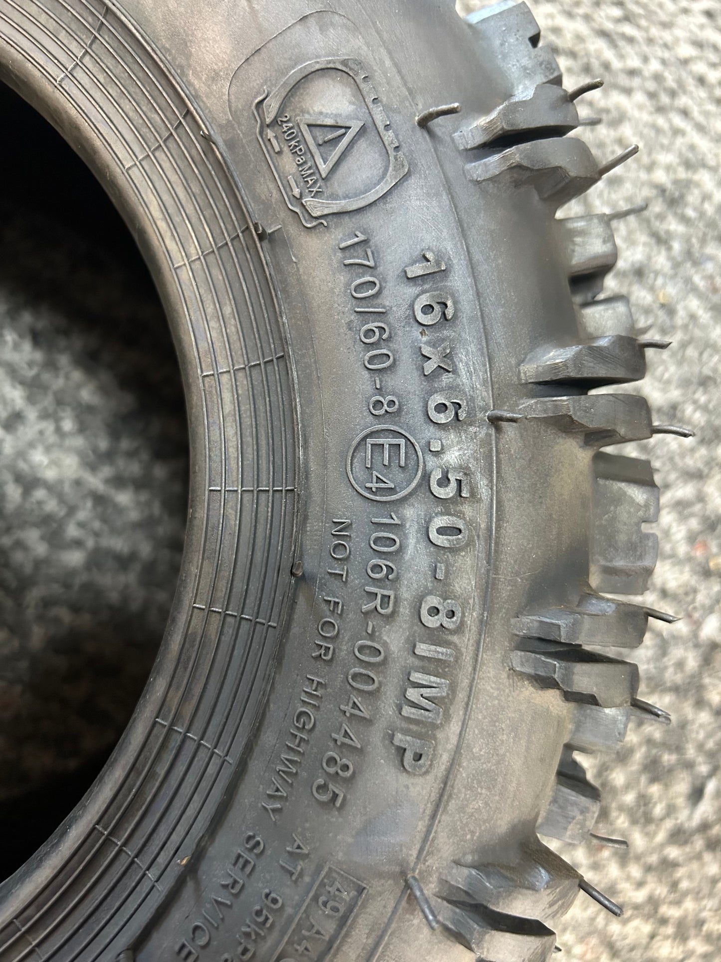 Mini Holeshot 16x6.5-8 (S&D)